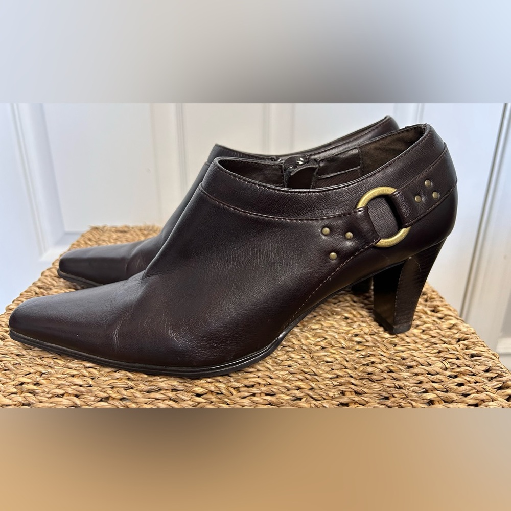 Liz Claiborne‎ Anika Heeled Booties Size 8M